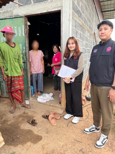 พม.อุบลราชธานี ติดตามผลครอบครัวอุปการะคนพิการ ที่เข้าโครงการครอบครัวอุปการะคนพิการที่ไม่มีผู้ดูแลในระยะ 6 เดือน วันที่ 21 พฤษภาคม 2568