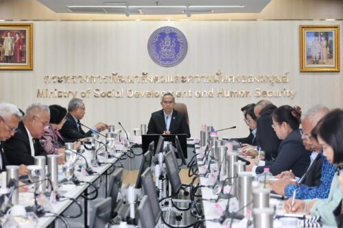 พม.หนึ่งเดียวจังหวัดอุบลราชธานี เข้าร่วมประชุมผู้บริหารระดับสูงกระทรวงการพัฒนาสังคมและความมั่นคงของมนุษย์ ประจำเดือน กันยายน 2568 ผ่านระบบประชุมทางไกล Zoom Meeting วันที่ 5 กันยายน 2568